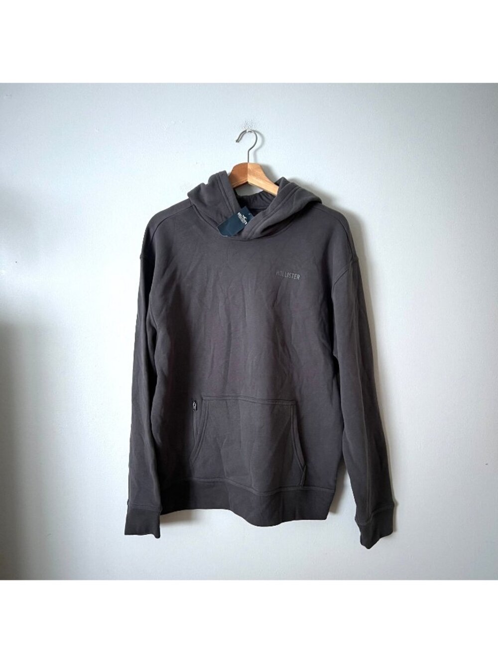 NWT Hollister Dark Gray Relaxed Fit Hoodie Sweatshirt Men's Size Medium